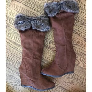 Brown fur wedge boots